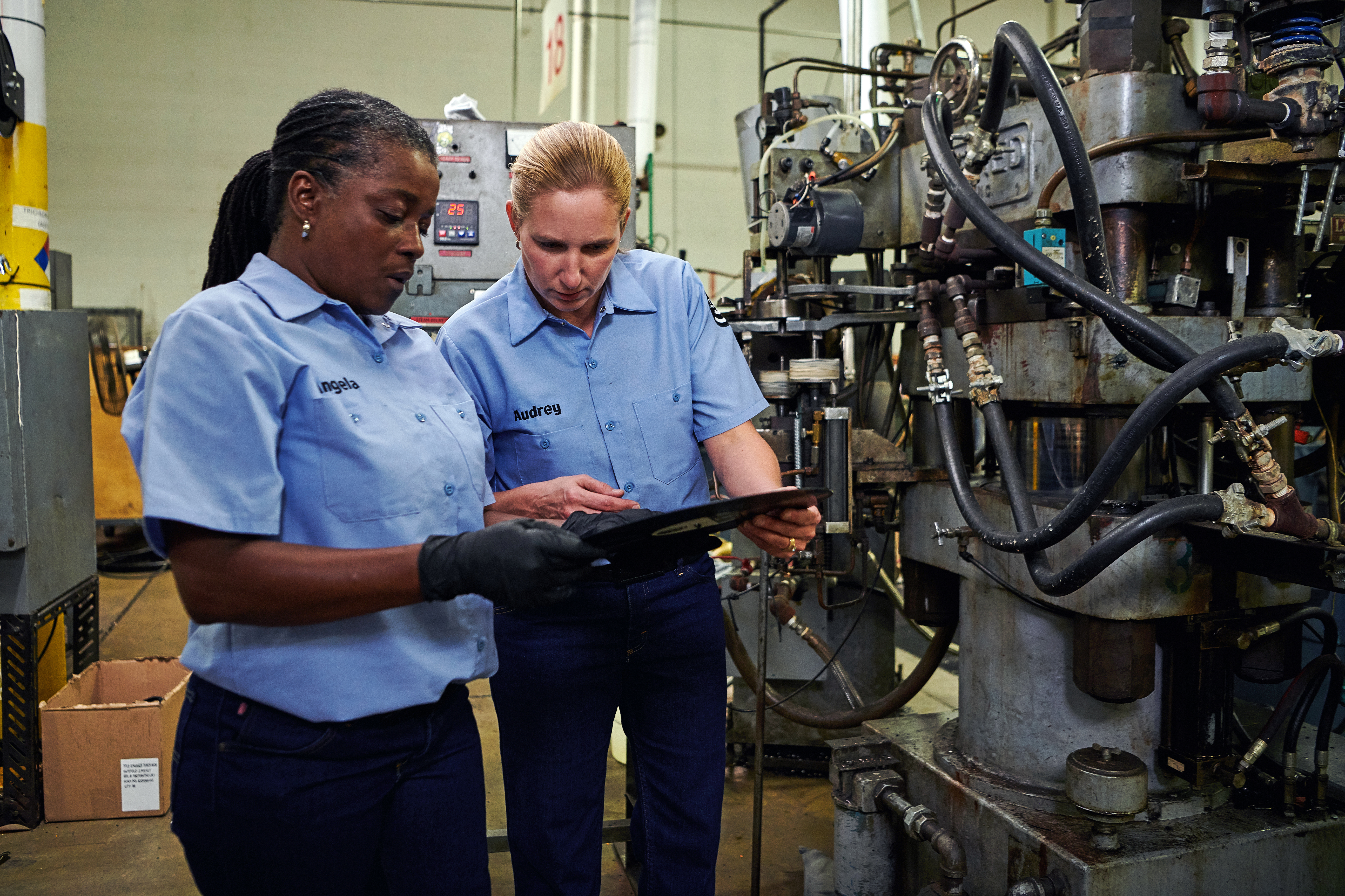 Manufacturing Uniform Rentals from Roscoe